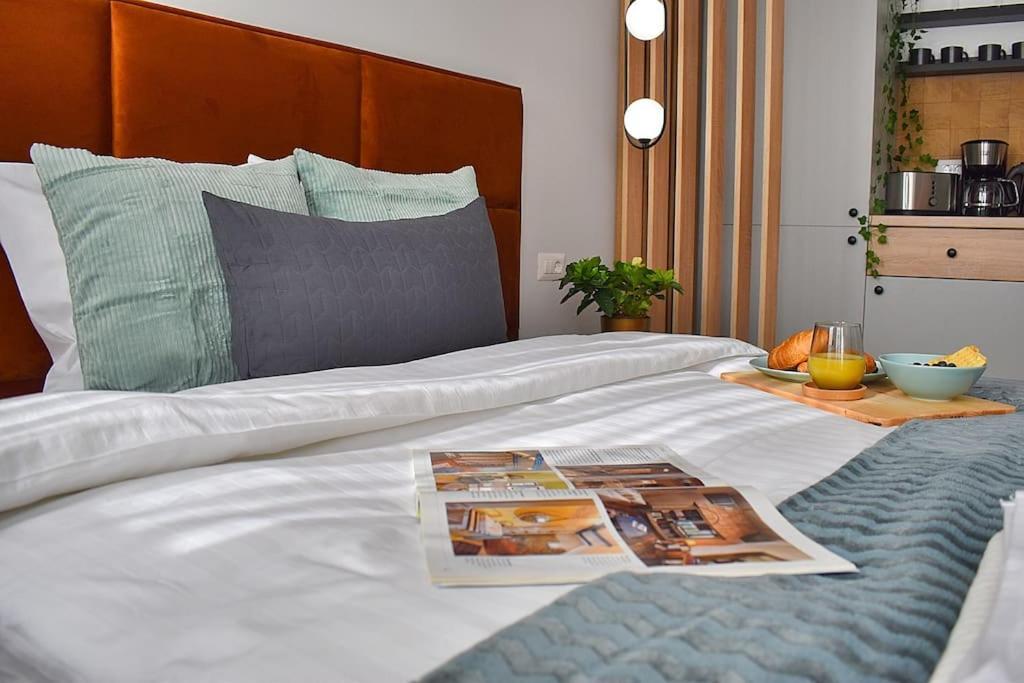 Mysa Modern Studio * Near Cismigiu Park * Netflix Bukarest Eksteriør billede